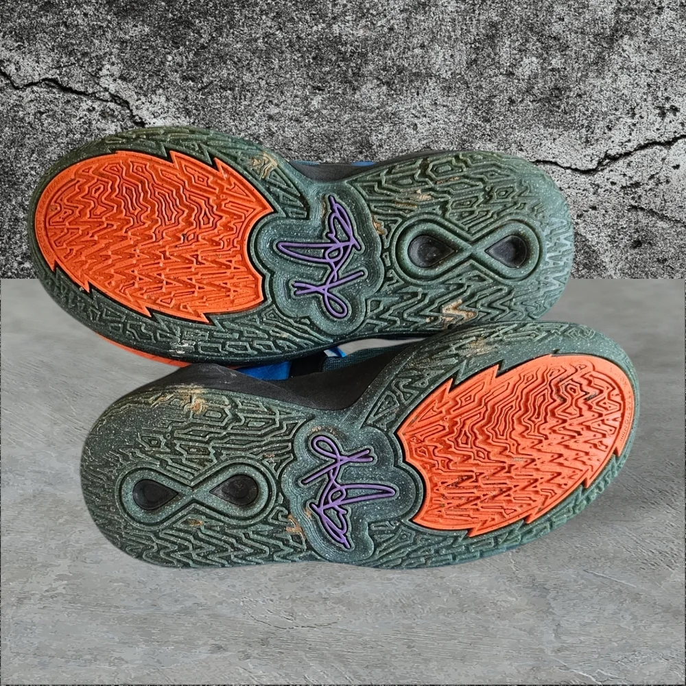 Nike Kyrie Infinity SE Blue Tie Dye‎ Basketball  Sneakers Youth 6.5y Women's 7.5